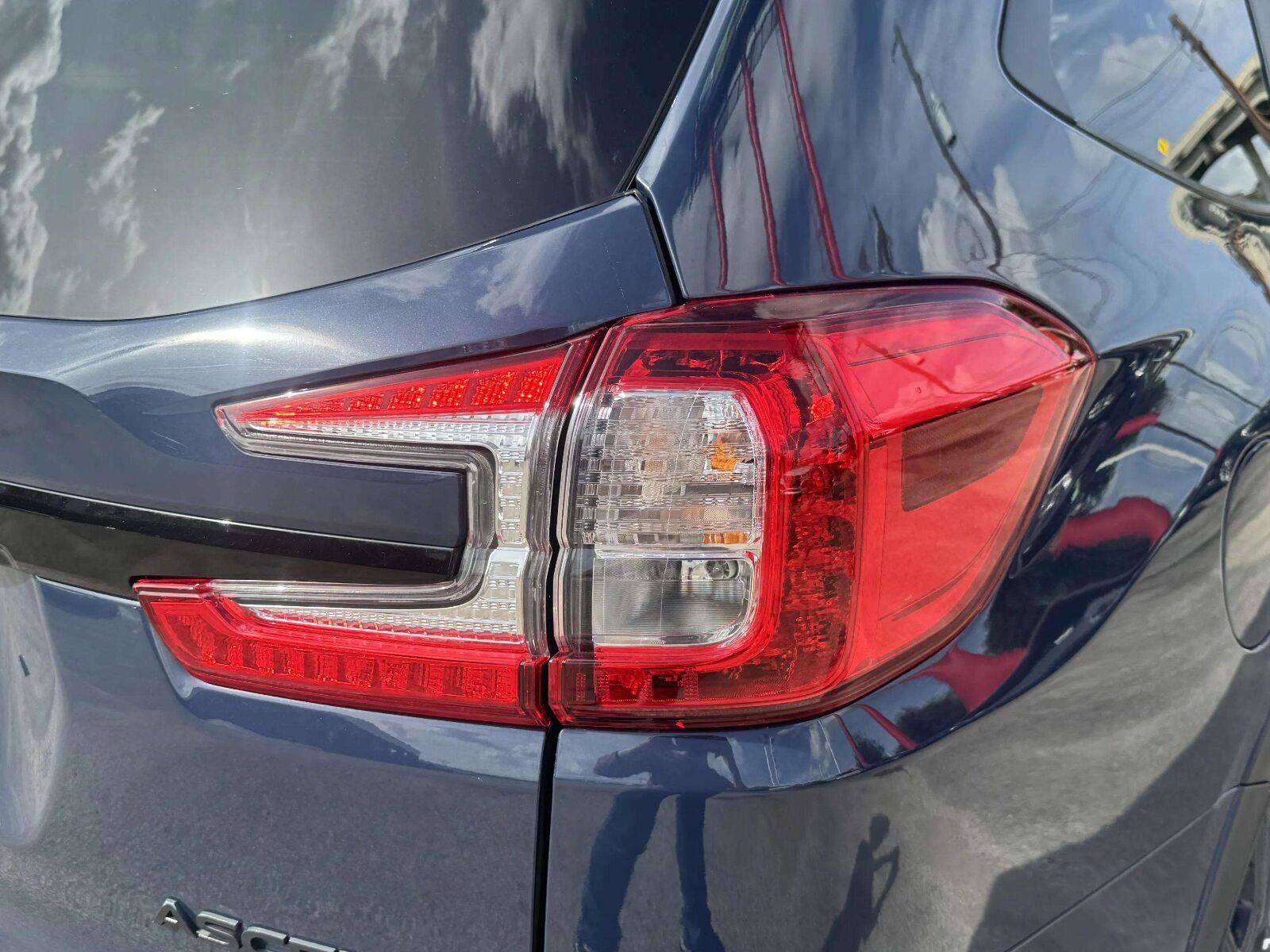Used 2025 Subaru Ascent Onyx Edition AWD/4WD image 18