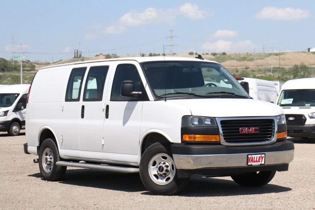 Used 2024 GMC Savana 2500 w/ Driver Convenience Package RWD image 2
