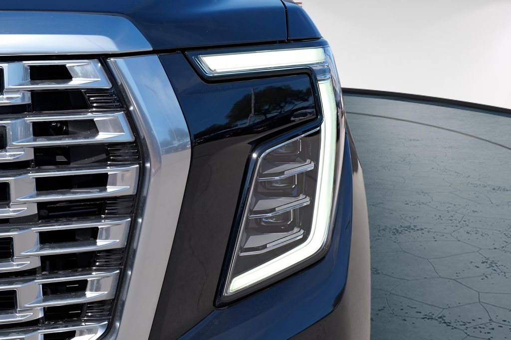 New 2026 GMC Yukon Denali w/ Sun & Power Step Package image 3