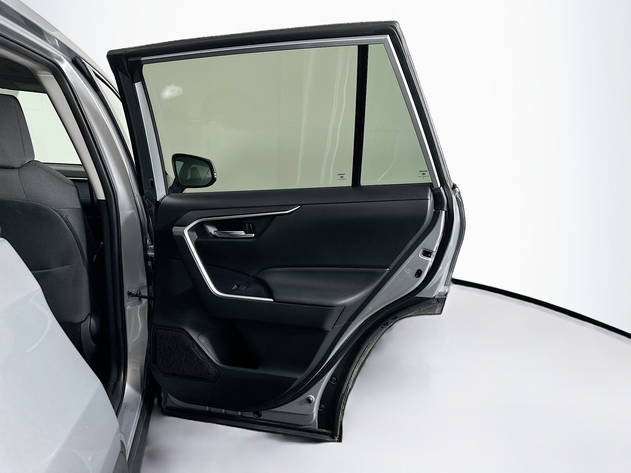 Used 2024 Toyota RAV4 XLE image 30