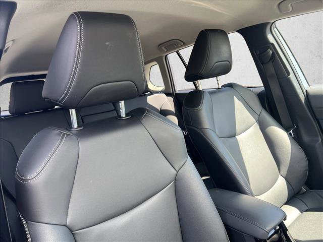 Certified 2025 Toyota Corolla Cross XLE image 24
