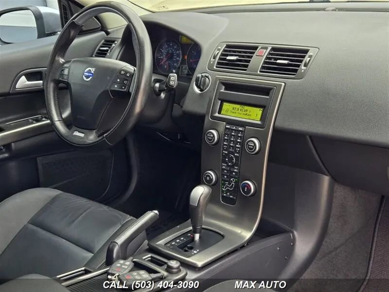 Used 2011 Volvo C30 T5 R-Design image 24