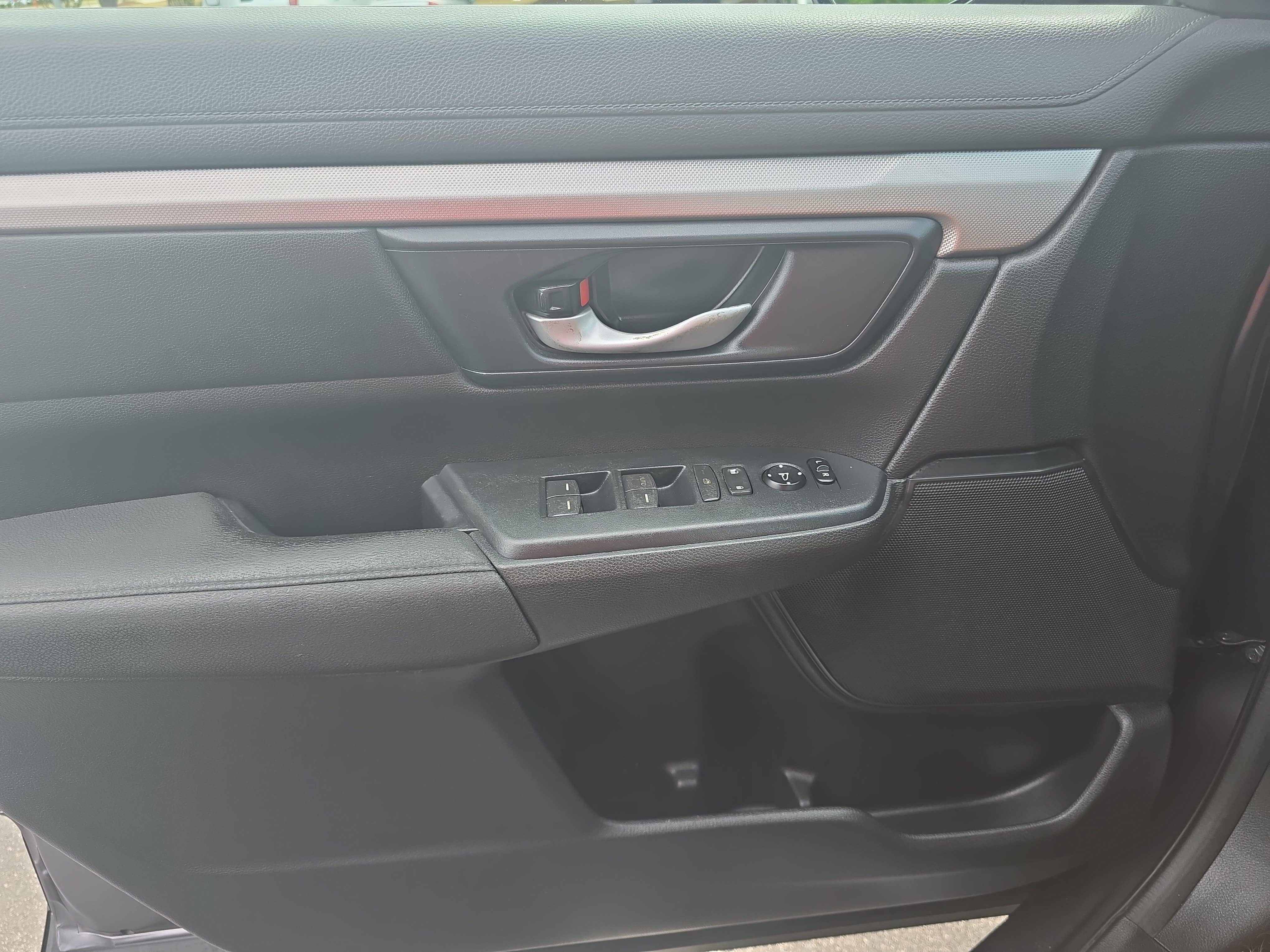 Used 2019 Honda CR-V LX image 24