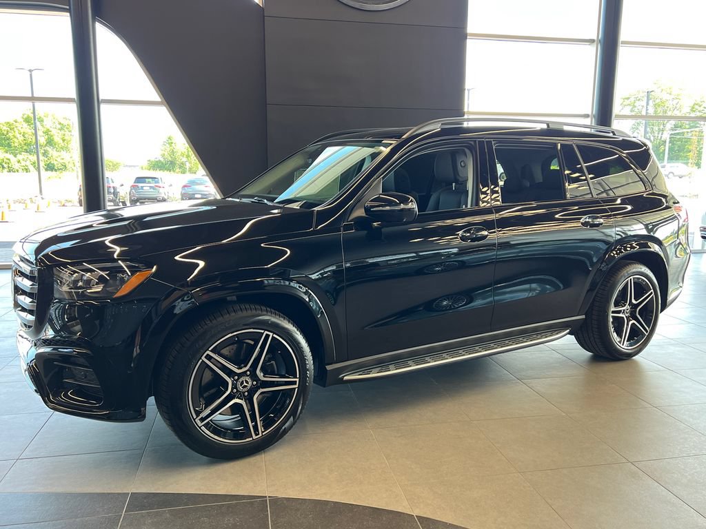 New 2026 Mercedes-Benz GLS 450 4MATIC image 1