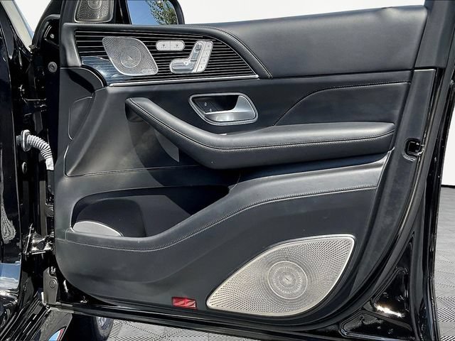 Used 2022 Mercedes-Benz Maybach GLS 600 4MATIC image 29
