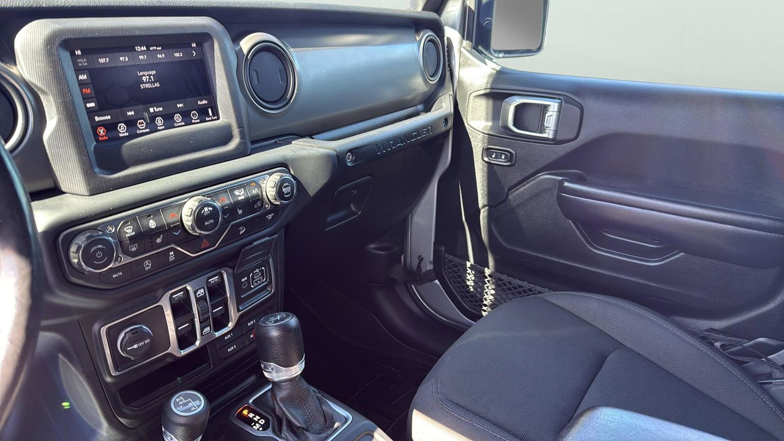 Used 2018 Jeep Wrangler Unlimited Sport S image 20