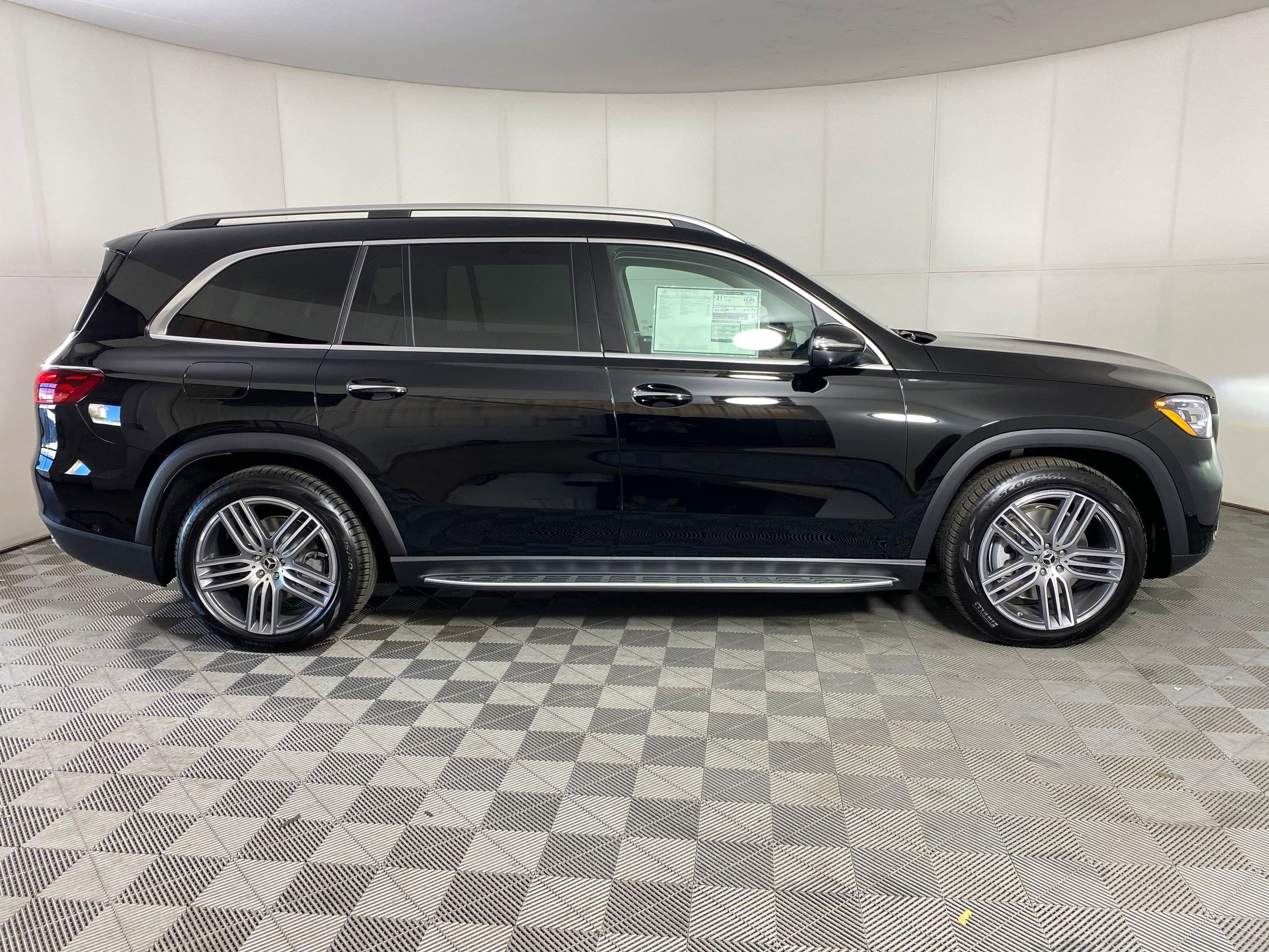 New 2026 Mercedes-Benz GLS 450 4MATIC image 7