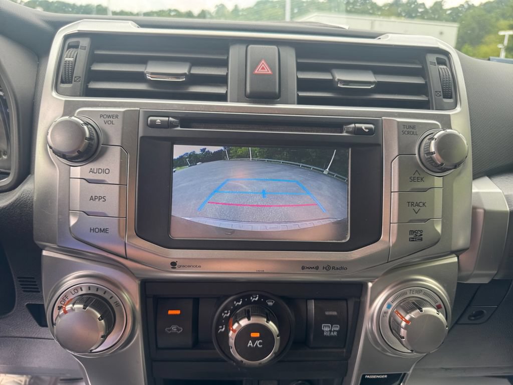Used 2016 Toyota 4Runner SR5 AWD/4WD image 18