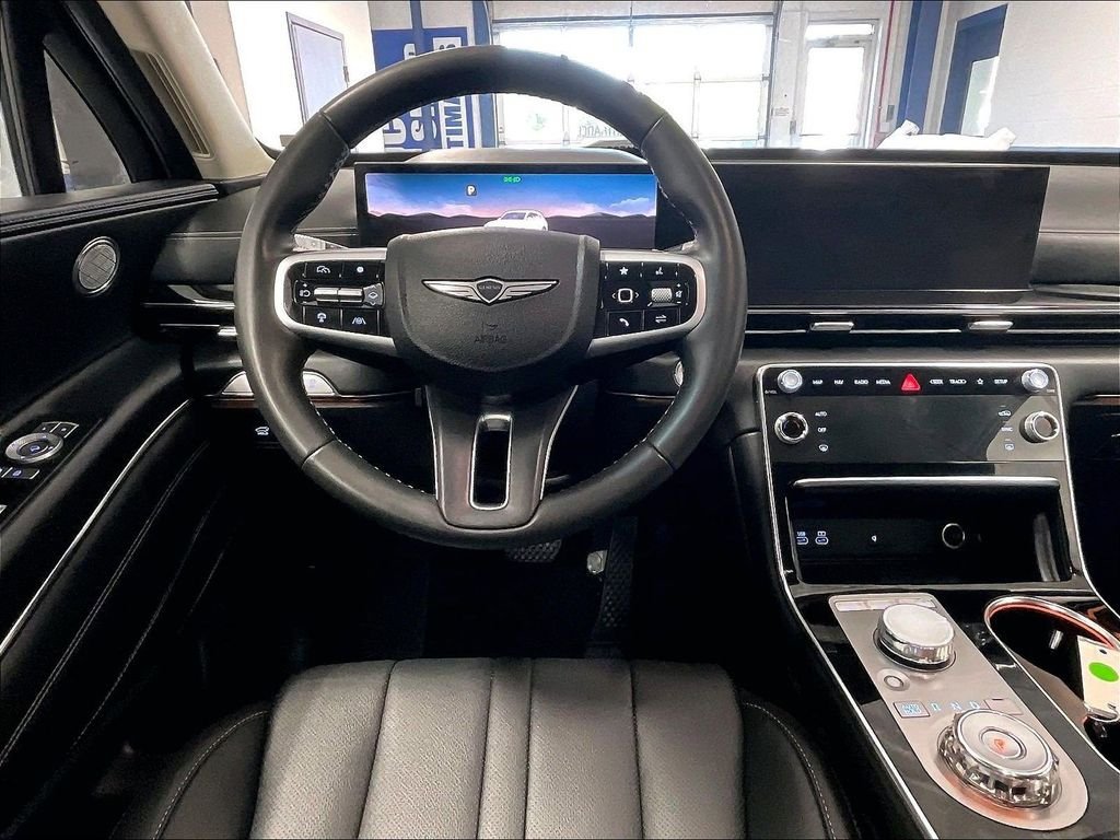 Used 2025 Genesis GV80 2.5T Standard AWD/4WD image 17
