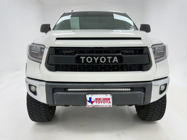 Used 2016 Toyota Tundra SR5 w/ SR5 Upgrade Package AWD/4WD image 3