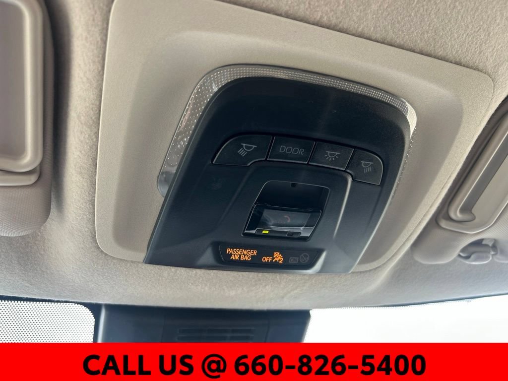 Used 2025 Toyota Corolla LE FWD image 16