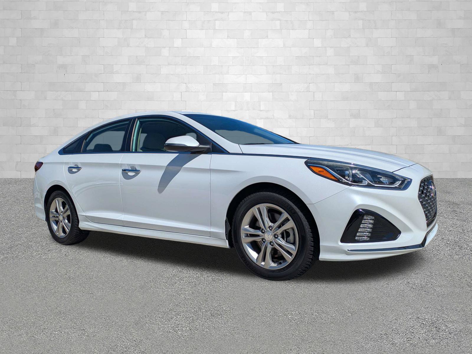 Used 2019 Hyundai Sonata SEL w/ Tech Package 02 FWD image 1