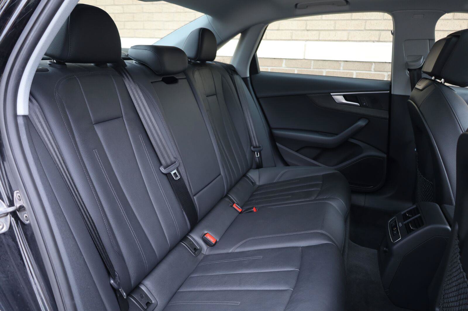 Used 2019 Audi A4 2.0T Premium FWD image 25