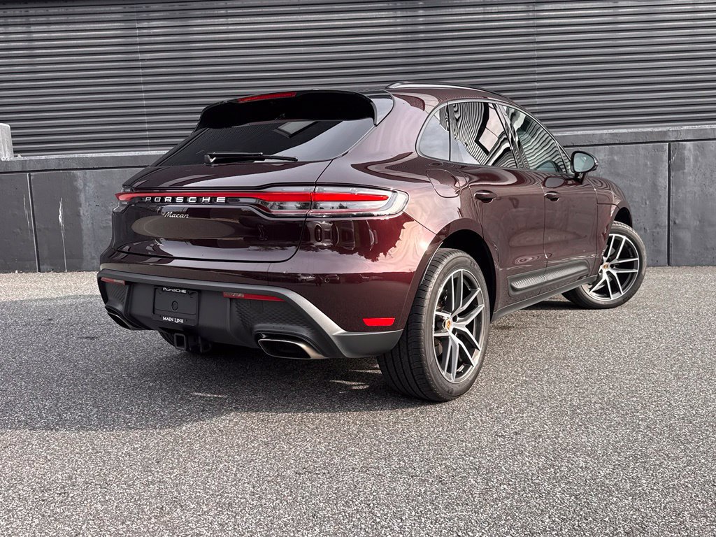 Certified 2026 Porsche Macan AWD/4WD image 9