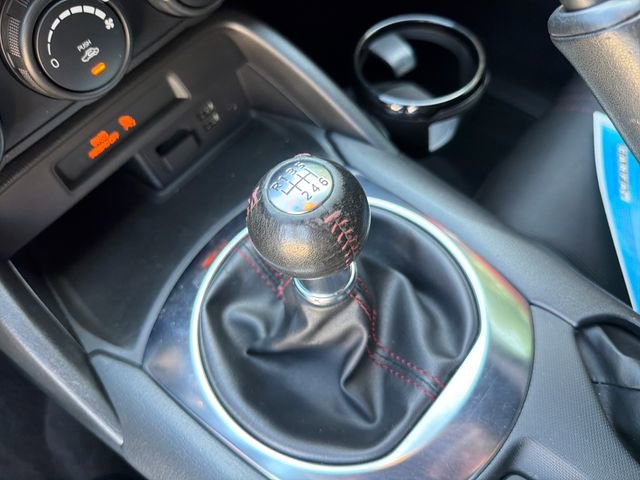 Used 2016 MAZDA MX-5 Miata Club RWD image 22