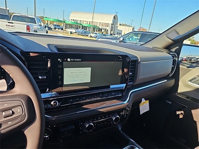 New 2025 GMC Sierra 1500 SLT image 17