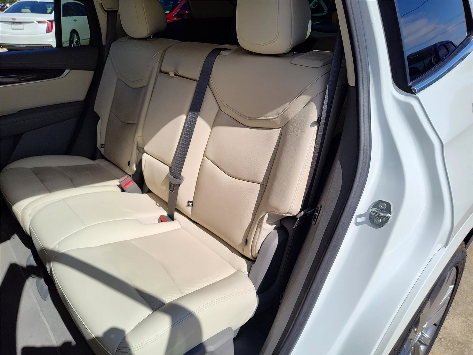 Used 2023 Cadillac XT6 Premium Luxury image 27