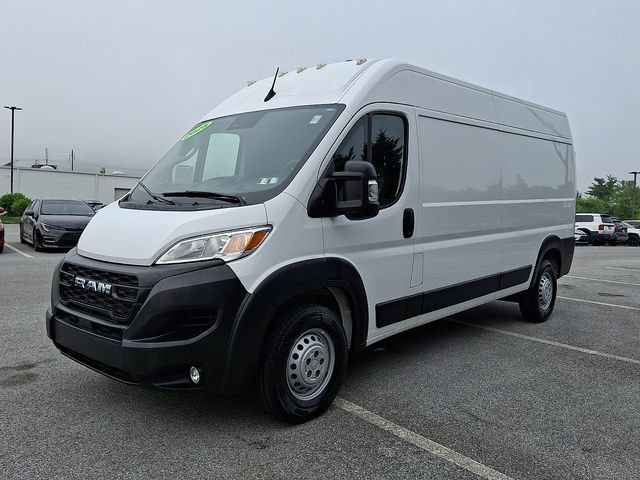 Used 2025 RAM ProMaster 2500 w/ Convenience Group FWD image 3
