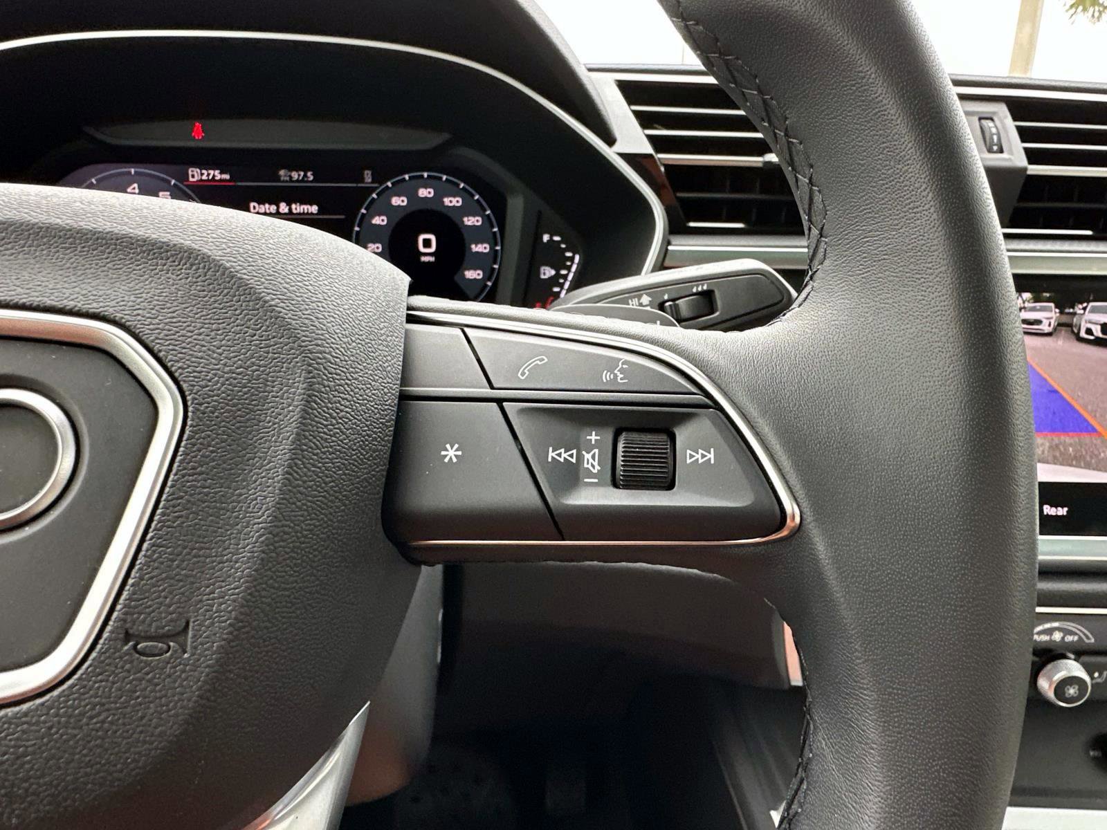 Used 2025 Audi Q3 2.0T Premium w/ Convenience Package image 30