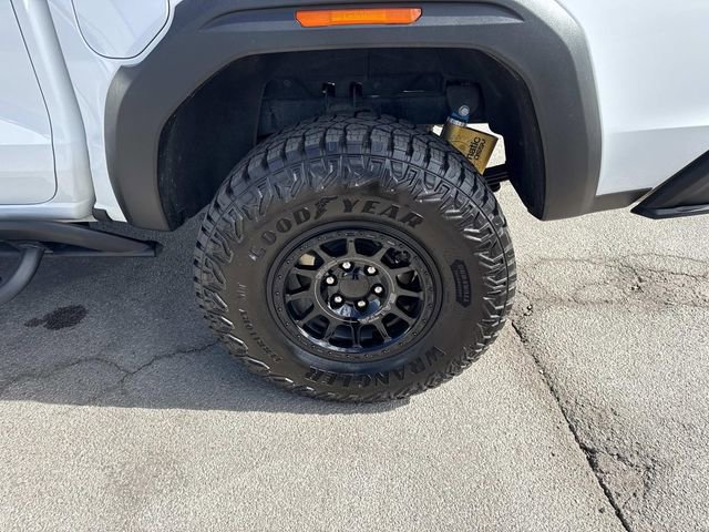 Used 2024 GMC Canyon AT4X w/ AT4X AEV Edition image 32