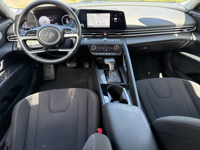 Certified 2023 Hyundai Elantra SEL w/ Convenience Package FWD image 4