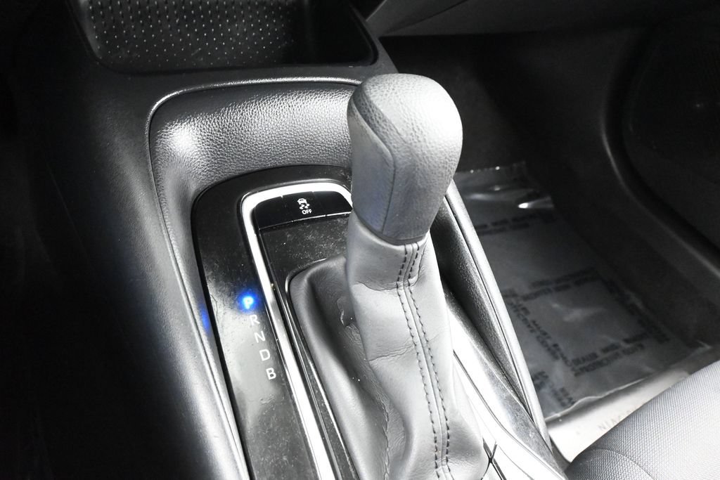 Used 2022 Toyota Corolla LE FWD image 21