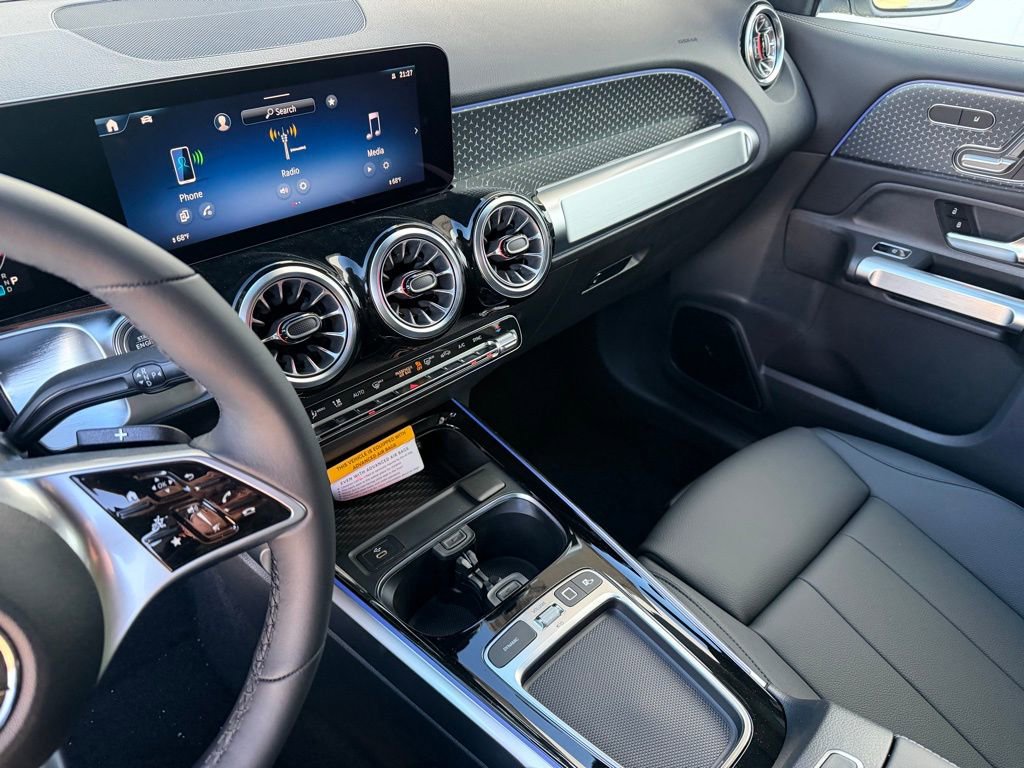New 2026 Mercedes-Benz GLB 250 4MATIC image 23