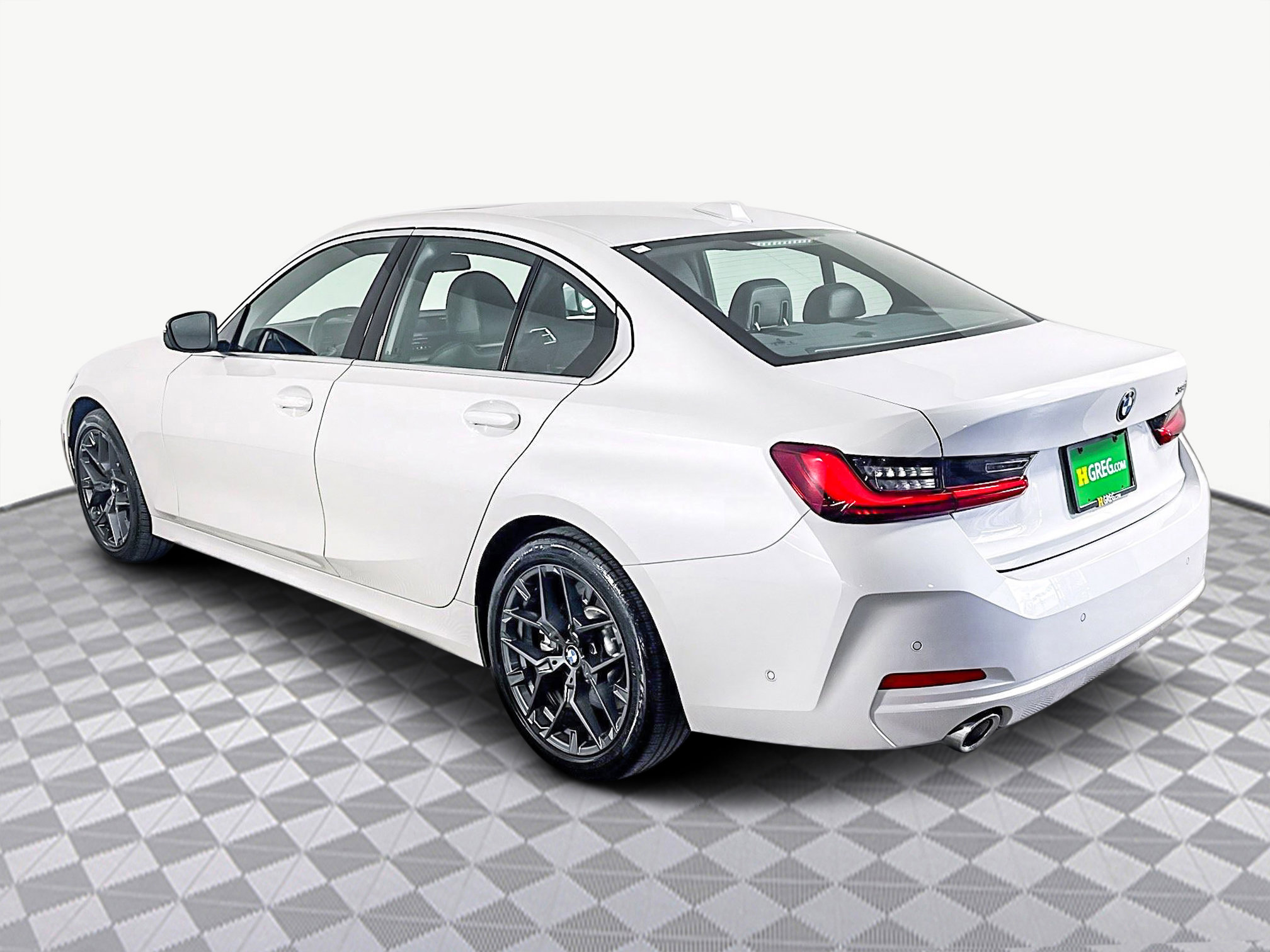 Used 2025 BMW 330i Sedan w/ Convenience Package image 7