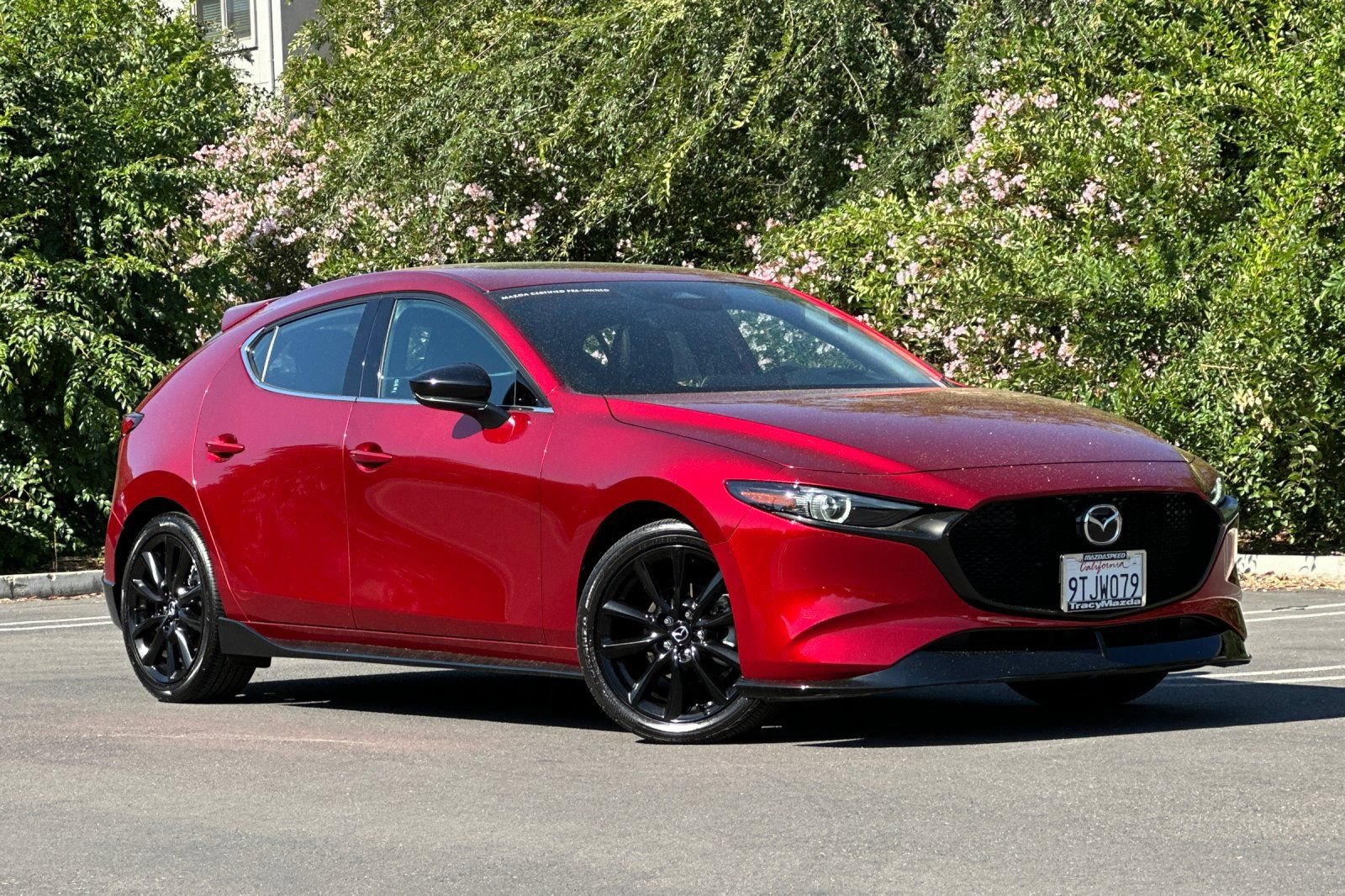Certified 2025 MAZDA MAZDA3 2.5 S Hatchback w/ Appearance Package FWD image 2