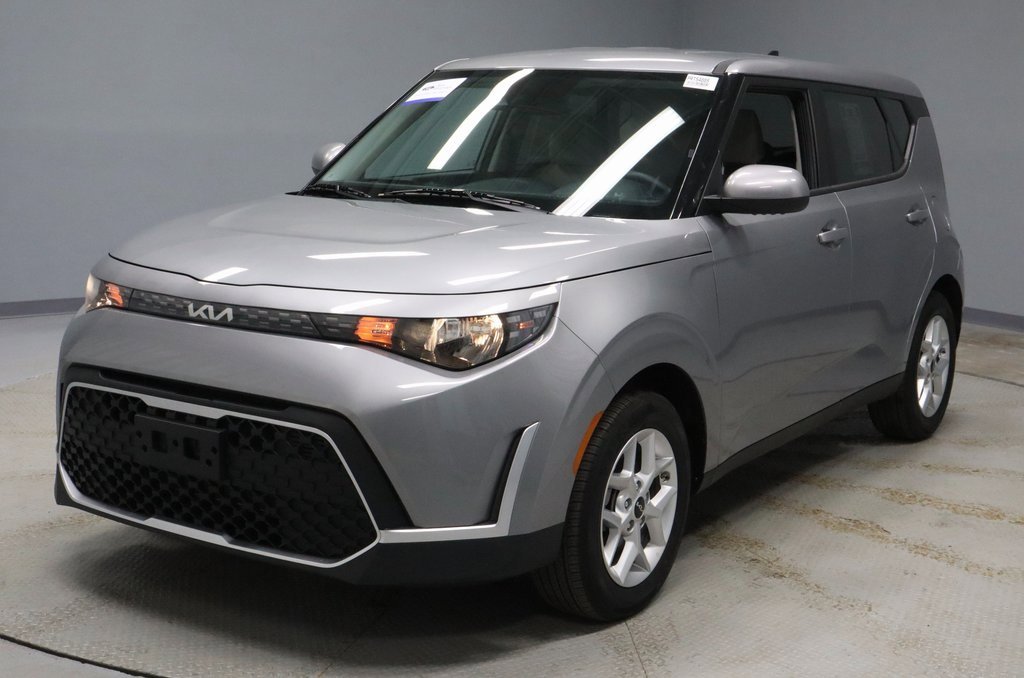 Used 2025 Kia Soul LX image 5