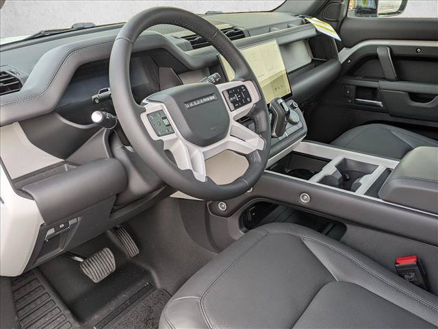 Used 2026 Land Rover Defender 110 X-Dynamic SE AWD/4WD image 3