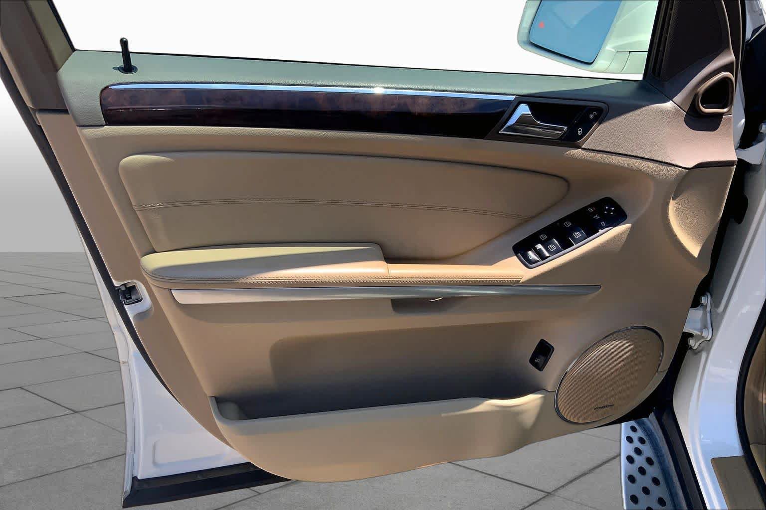 Used 2012 Mercedes-Benz GL 450 4MATIC image 21