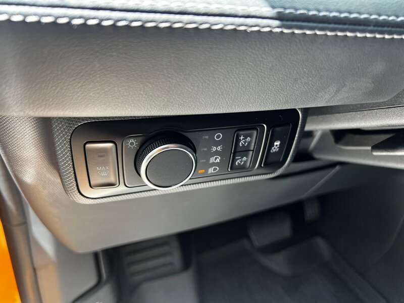 Used 2023 Ford Mustang Mach-E Premium AWD/4WD image 31