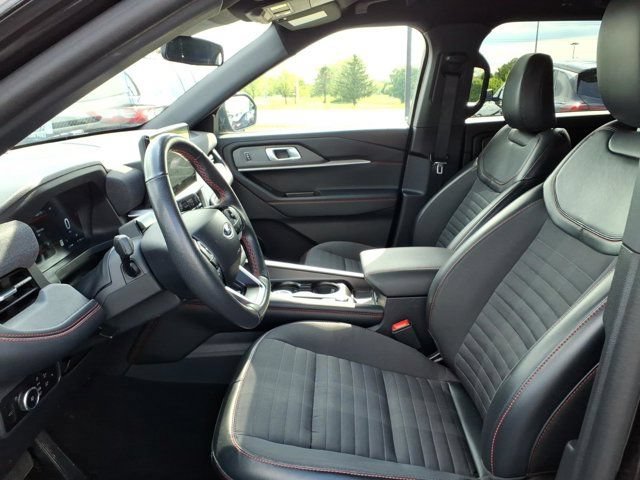 Used 2025 Ford Explorer ST-Line AWD/4WD image 24