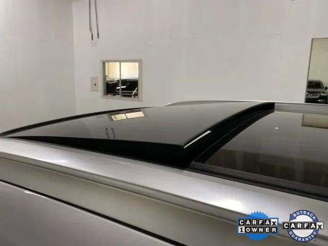 Used 2025 Volvo XC40 B5 Core image 24