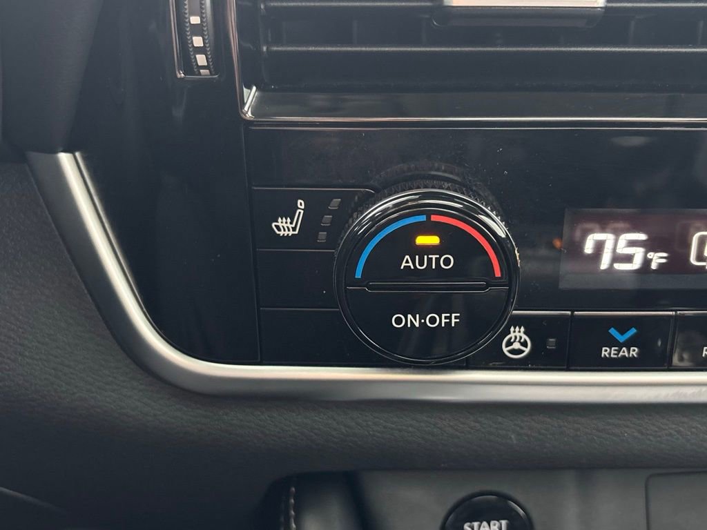 Used 2024 Nissan Rogue Platinum w/ Platinum Premium Package image 33