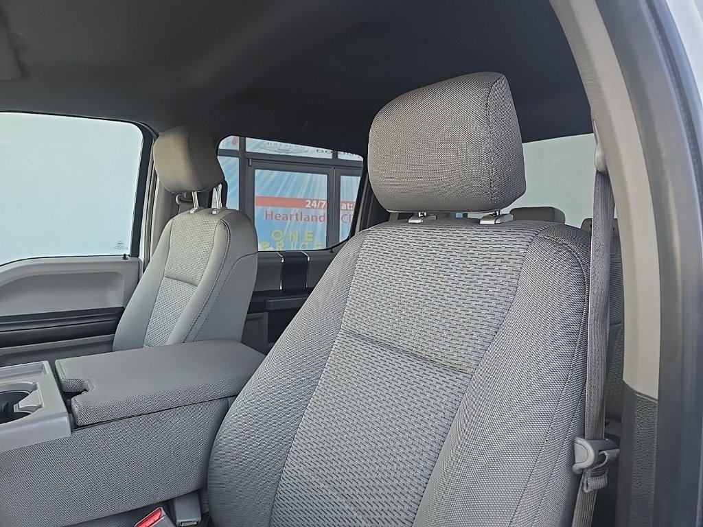Used 2015 Ford F150 XLT image 36