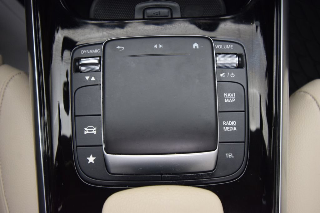 Used 2021 Mercedes-Benz GLA 250 4MATIC image 35