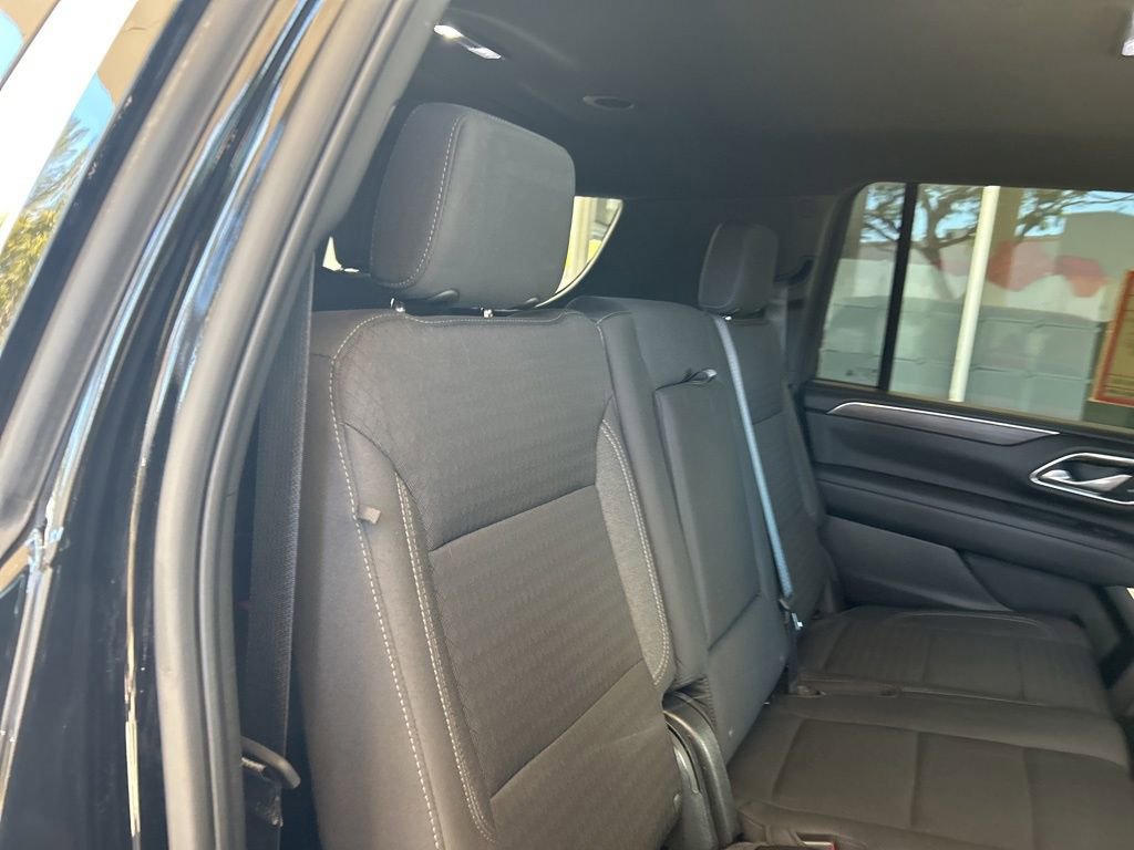 Used 2023 Chevrolet Suburban LS image 26