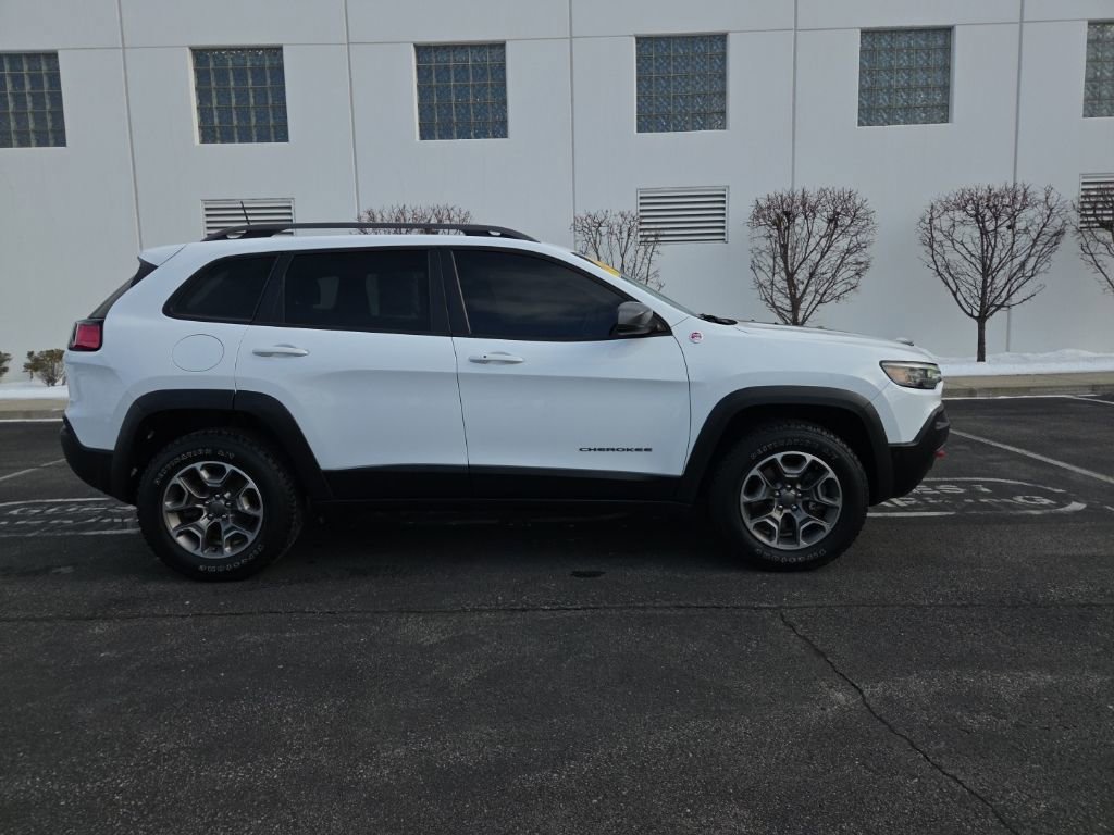 Used 2020 Jeep Cherokee Trailhawk w/ Technology Group image 9