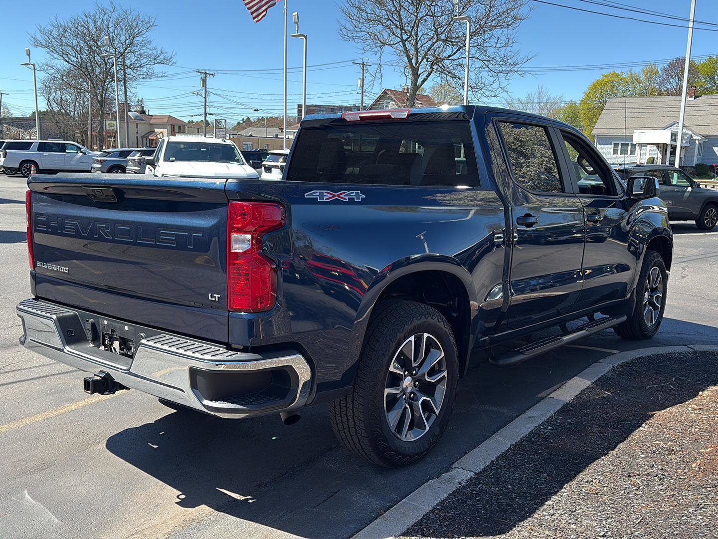 Certified 2023 Chevrolet Silverado 1500 LT AWD/4WD image 6