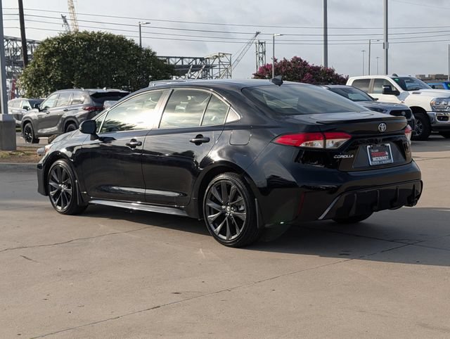 Certified 2025 Toyota Corolla SE w/ SE Premium Package FWD image 8