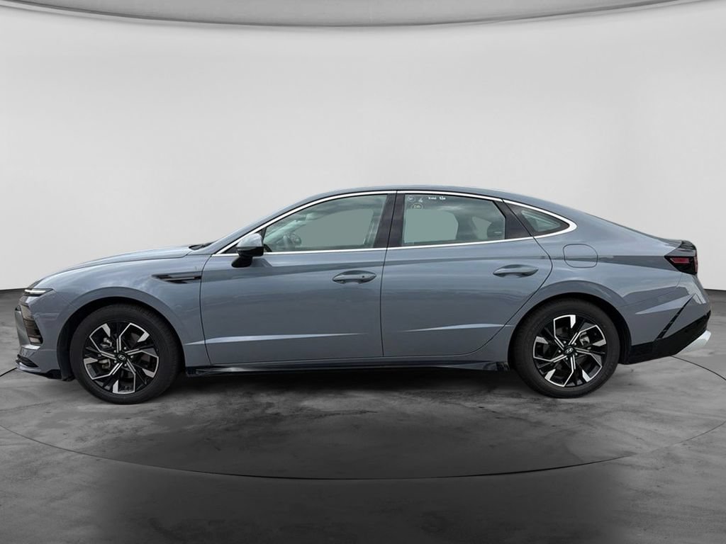 Used 2024 Hyundai Sonata SEL FWD image 4