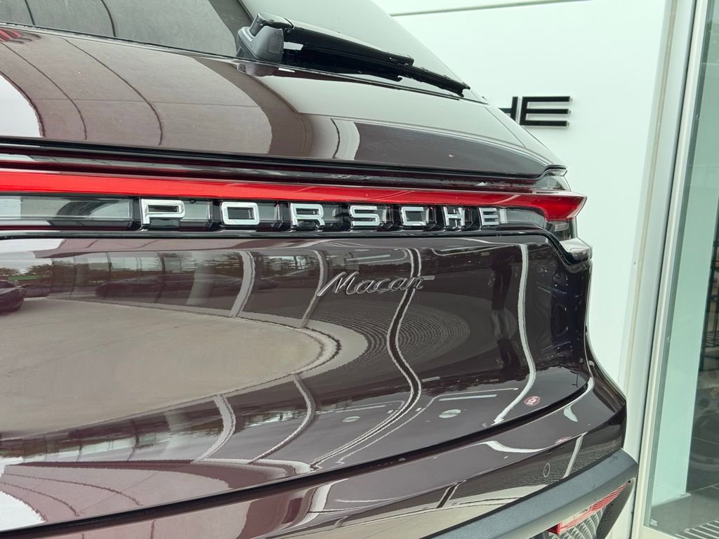 New 2025 Porsche Macan image 17