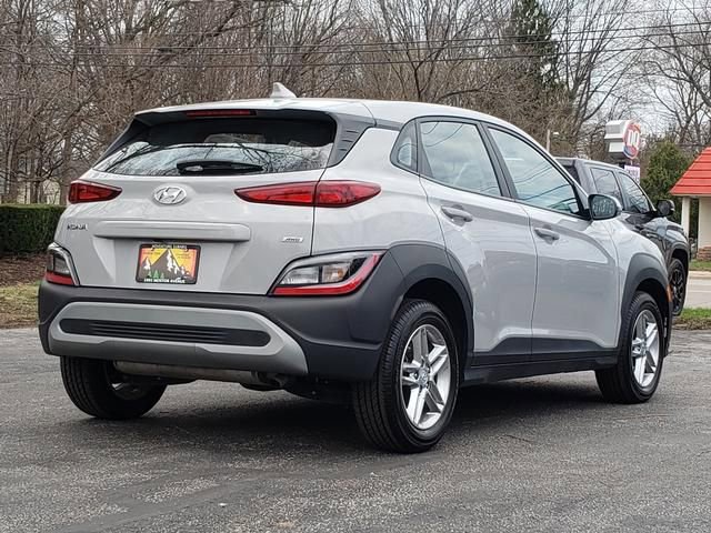 Used 2023 Hyundai Kona SE w/ Cargo Package image 3