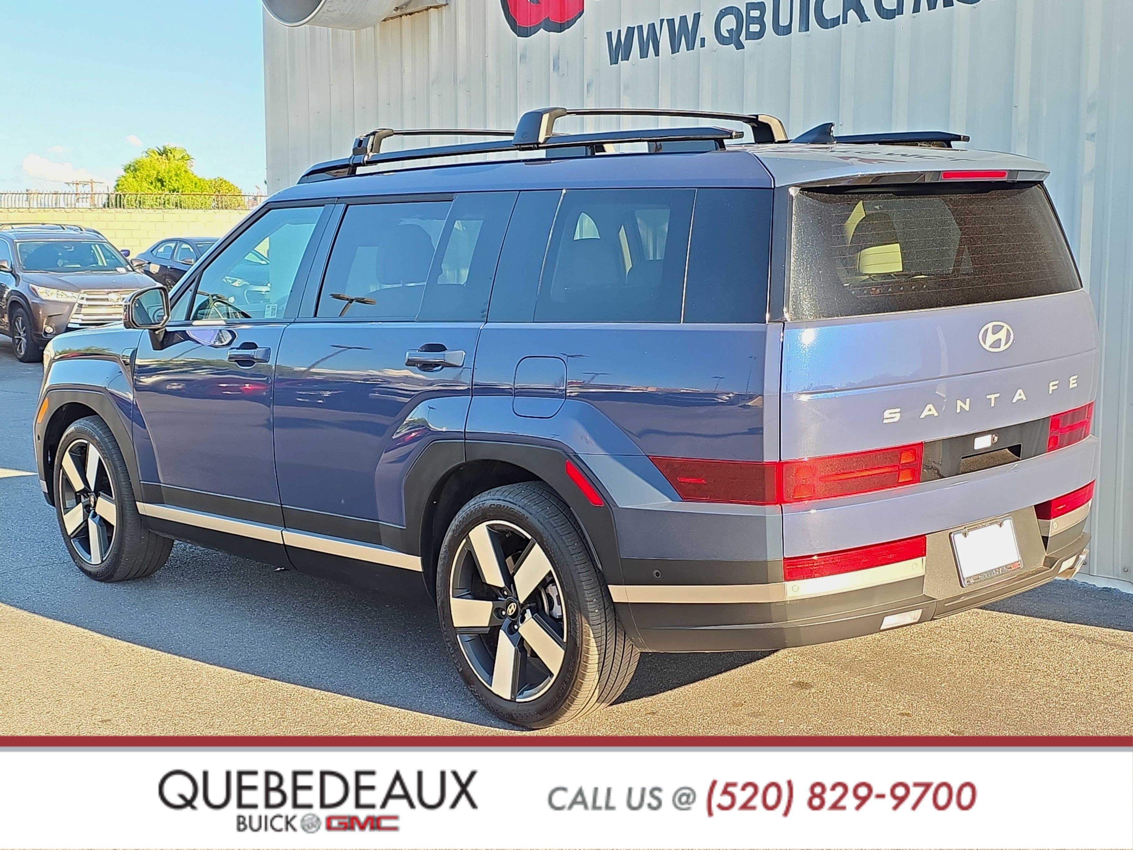 Used 2025 Hyundai Santa Fe Limited FWD image 5