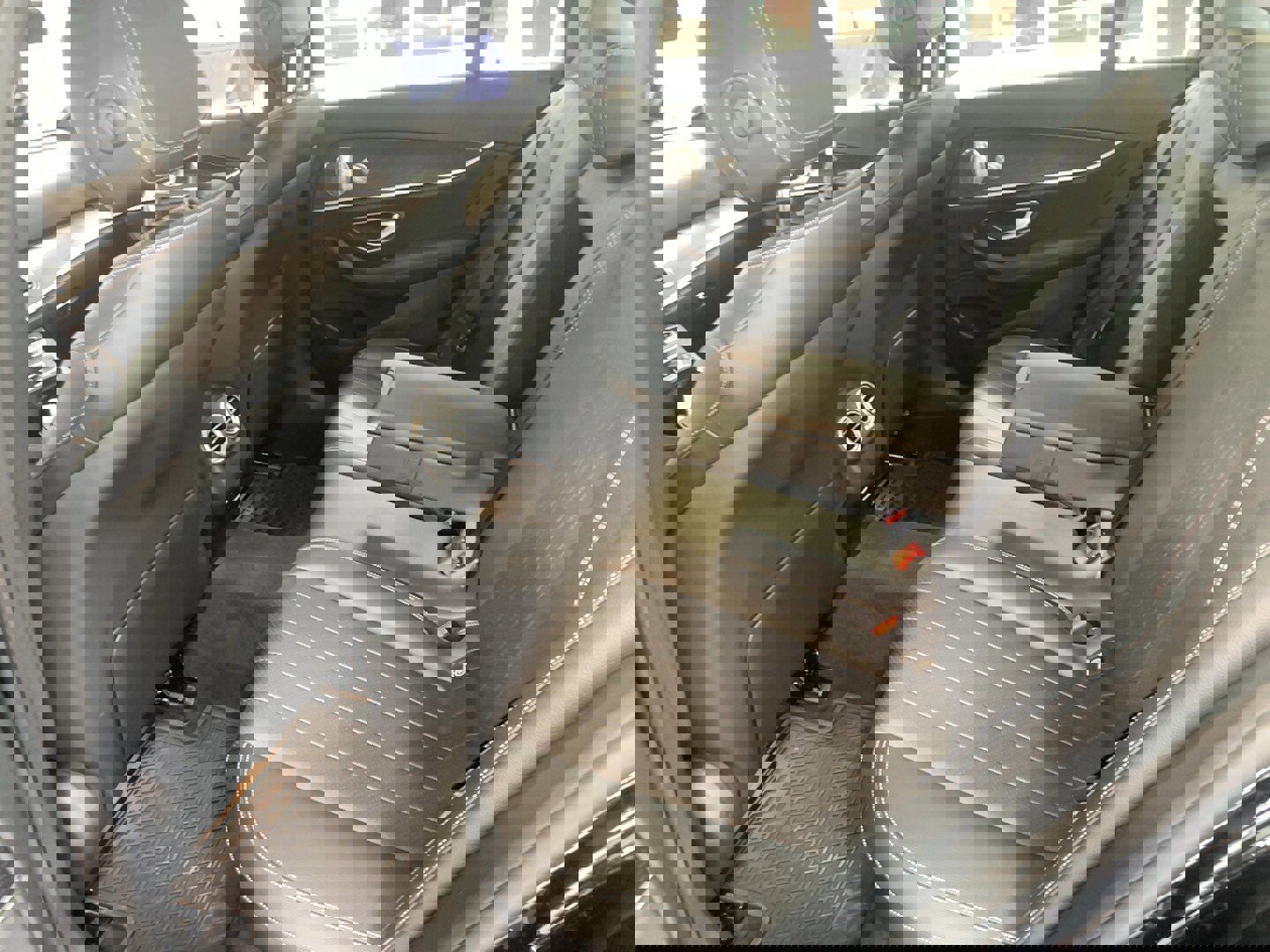 Used 2022 Mercedes-Benz E 350 4MATIC image 25