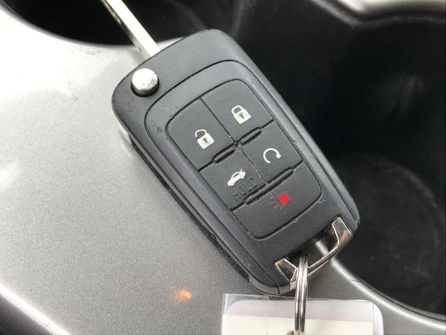 Used 2013 Chevrolet Malibu LS FWD image 12
