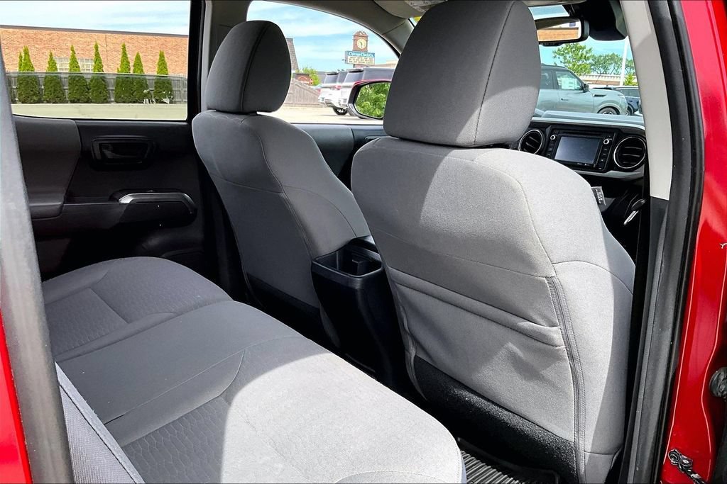 Used 2019 Toyota Tacoma SR5 AWD/4WD image 27