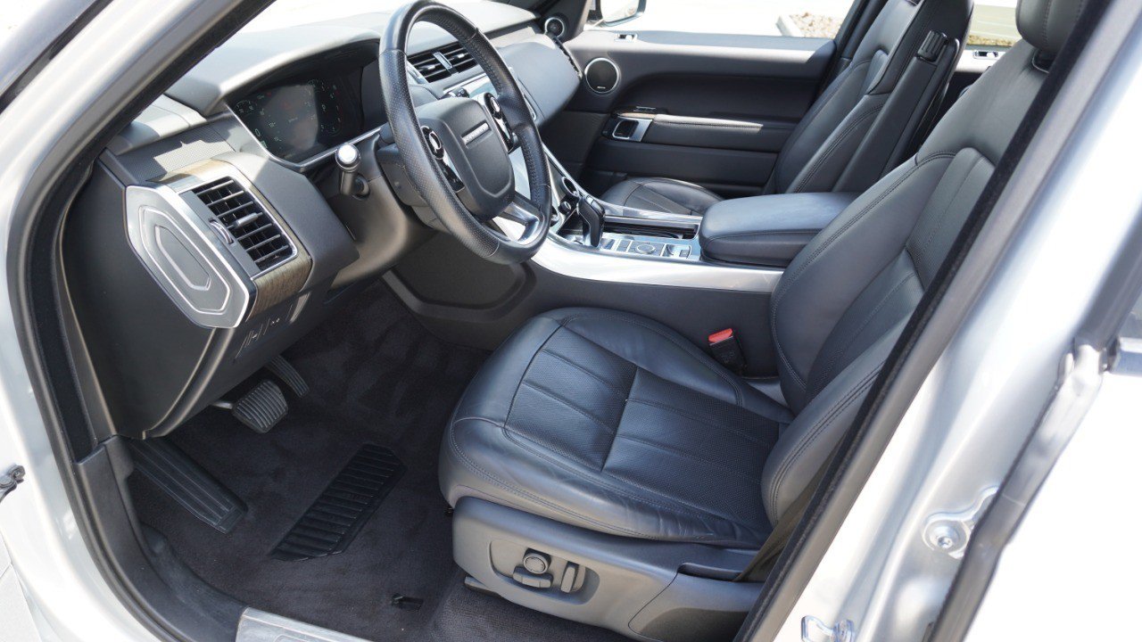 Used 2018 Land Rover Range Rover Sport HSE AWD/4WD image 13